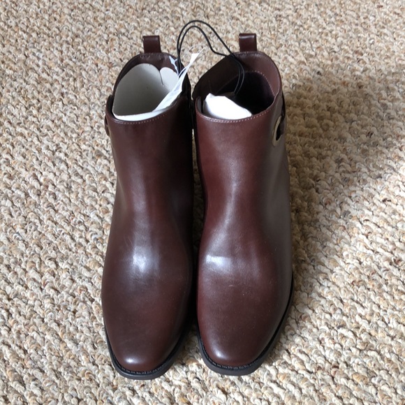 NWT Ann Taylor factory booties - Picture 2 of 7